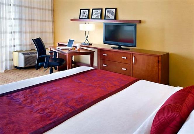 Courtyard Hotel Pittsburgh Airport Coraopolis