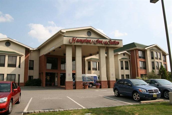 Detroit to memphis flight deals