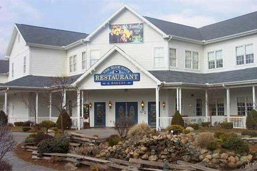 The Van Buren Hotel At Shipshewana Compare Deals