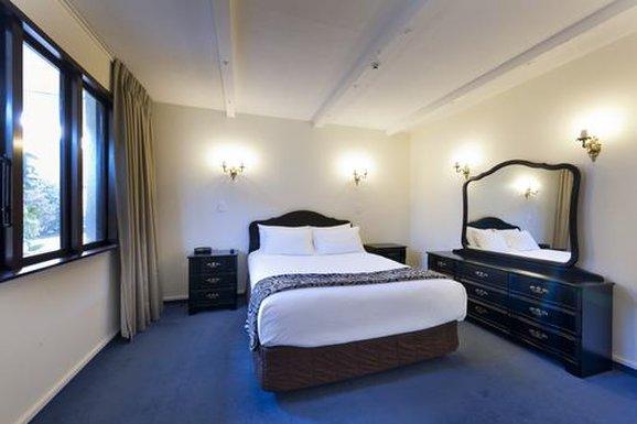 Heartland Hotel Cotswold, Christchurch - Compare Deals