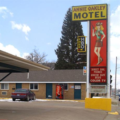 Annie Oakley Motel