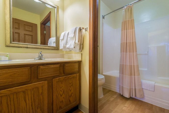Home Towne Suites - Columbia