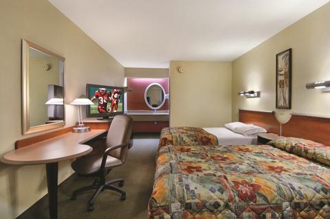 Red Roof Inn Parkersburg Compare Deals