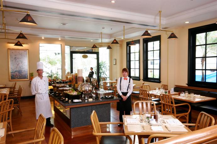 Cape House Serviced Apartments Bangkok