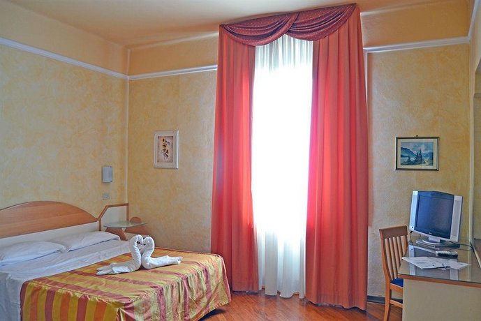 Hotel Soggiorno Athena, Pisa - Compare Deals Hotel Soggiorno Athena, Pisa - Compare Deals