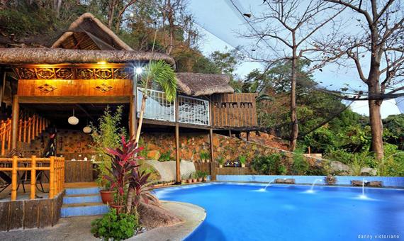 Rizal Thunderbird Resort & Fiesta Casino is also available on these links: