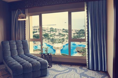 מלון אינטרקונטיננטל חוף דוחא צילום של הוטלס קומביינד - למטייל (23)