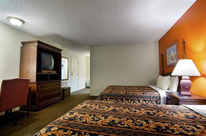 Hotel With Jacuzzi In Rooms Emporia Kansas Hotel With Jacuzzi In Rooms Emporia Kansas