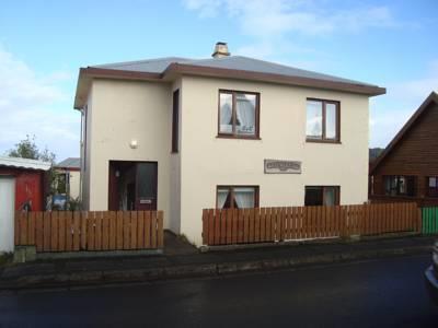 Guesthouse Hrafnabjörg