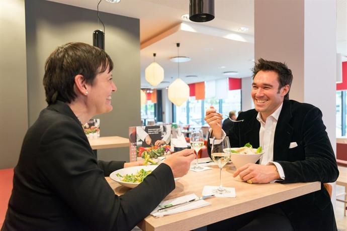Hotel Holiday Inn City East Side Berlin Hotel Holiday Inn City East Side Berlin
