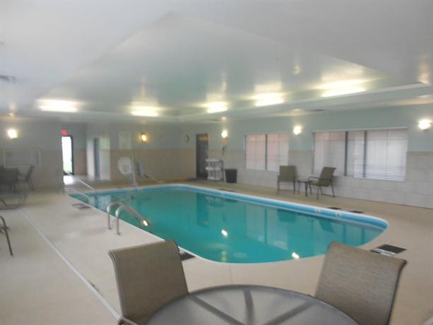 Holiday Inn Express Hotel Suites Lancaster Compare Deals About Holiday Inn Express Hotel Suites Lancaster