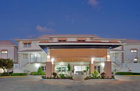 Holiday Inn Resort Grand Cayman, An IHG Hotel