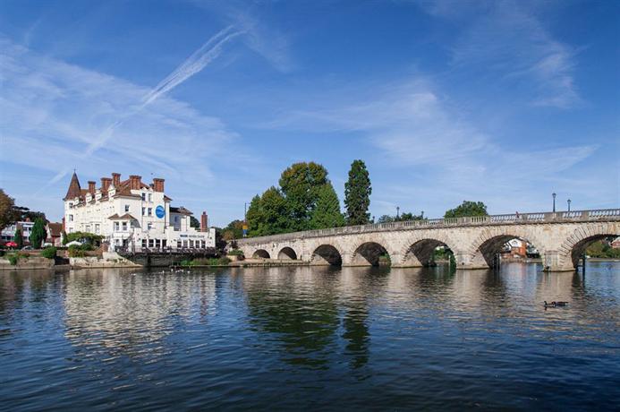 The Thames Riviera Hotel