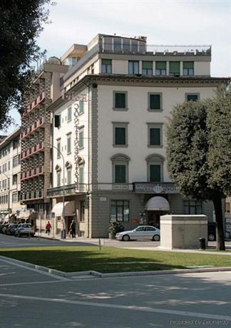 Hotel continentale arezzo compare deals Hotel ad arezzo