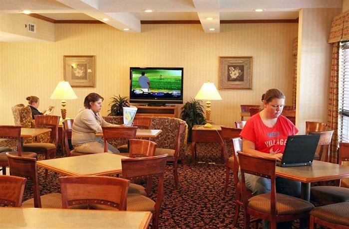 Hampton Inn Bardstown Compare Deals - 