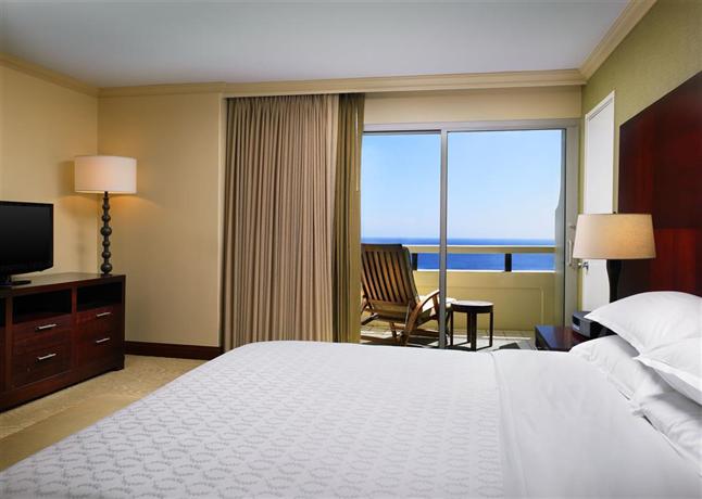 Sheraton Waikiki, Honolulu - Compare Deals