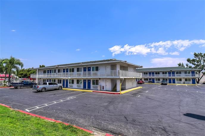 Discount [70% Off] Econo Lodge Fontana I 10 United States | Best Hotels