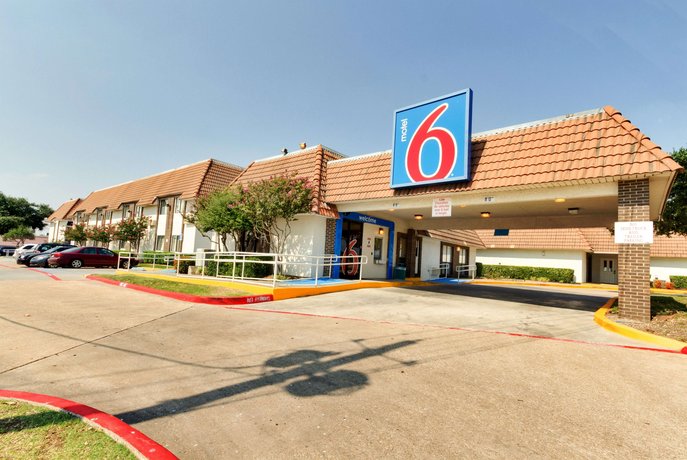 Motel 6 Dallas Duncanville Compare Deals - 