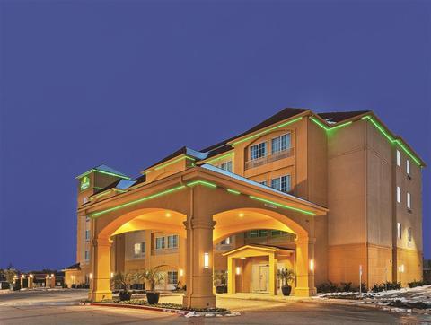 La Quinta Inn & Suites by Wyndham Fort Worth Eastchase
