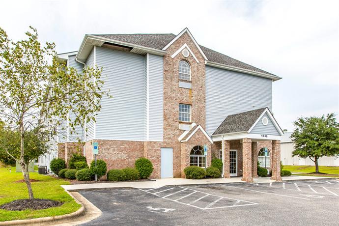 Econo Lodge Inn & Suites Shallotte