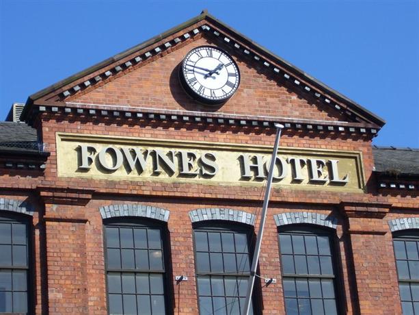 Fownes Hotel