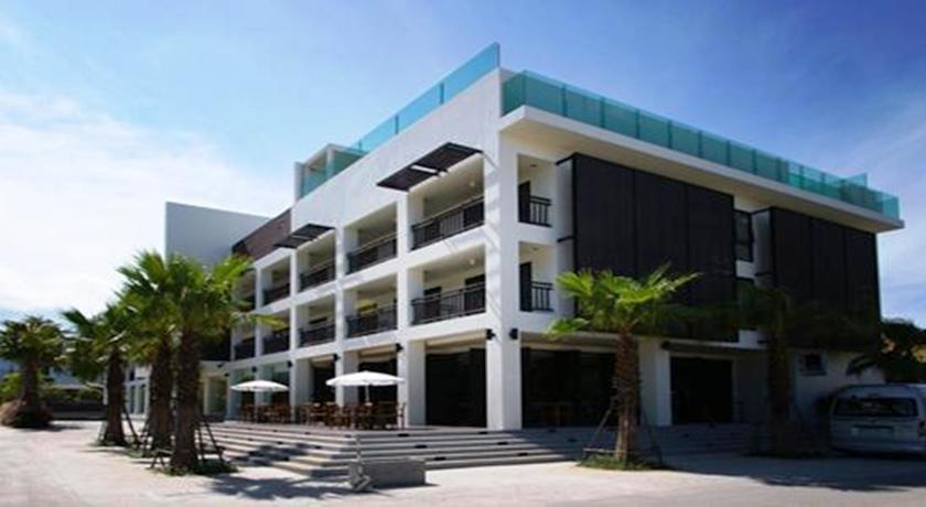 Best Guest Friendly Hotels in Koh Samui - D Varee Diva Avenue Samui