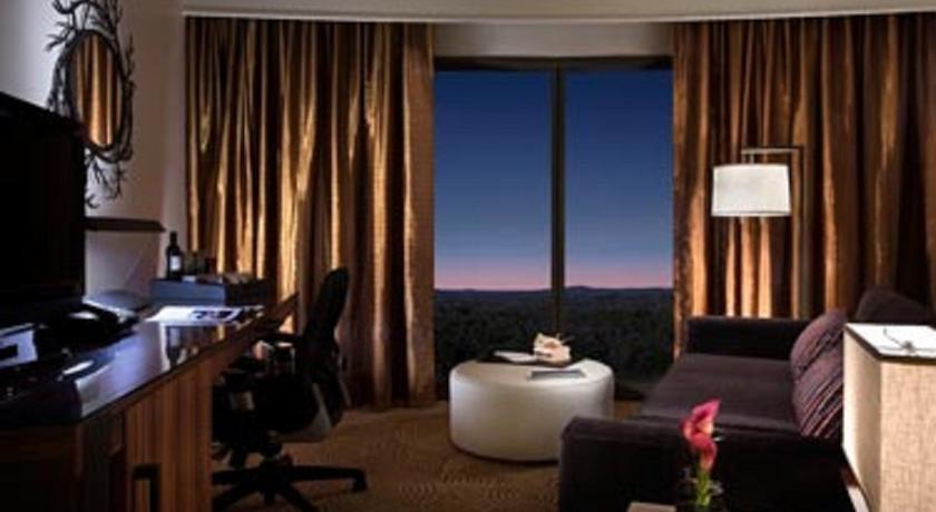 Fox Tower At Foxwoods Ledyard Compare Deals About Fox Tower At Foxwoods