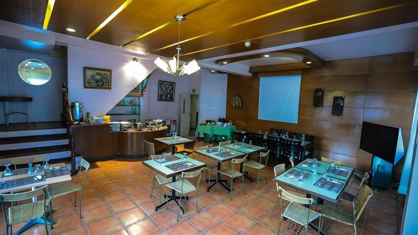 Hotel La Corona De Lipa Lipa City Compare Deals - 