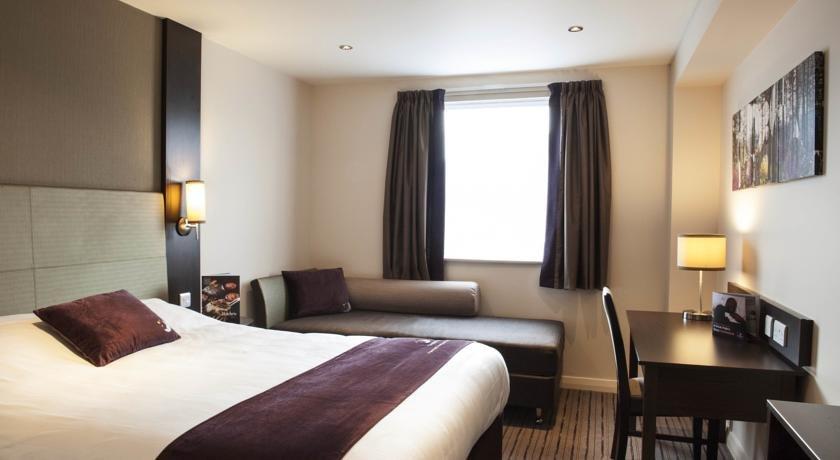 Premier Inn South Milton Keynes Compare Deals