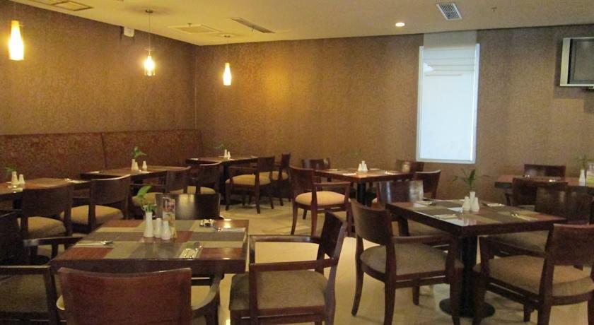 Hotel Menara Bahtera, Balikpapan - Compare Deals