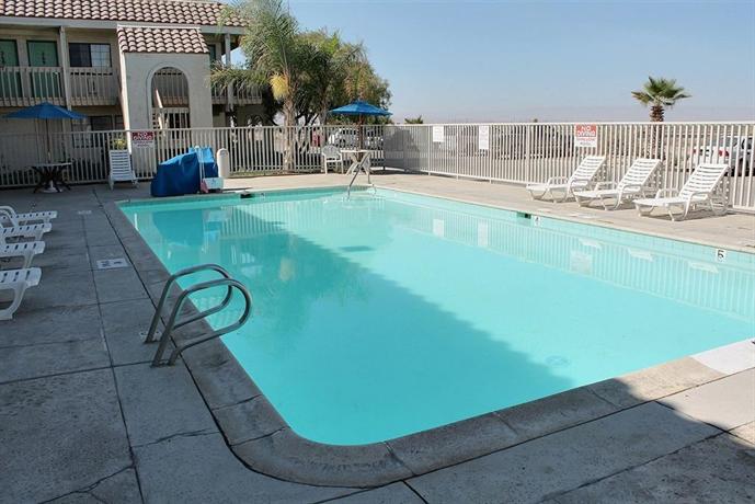 Motel 6 Buttonwillow North