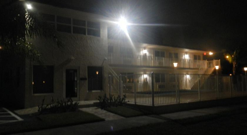 Atlantique Beach House Deerfield Compare Deals About Atlantique Beach House