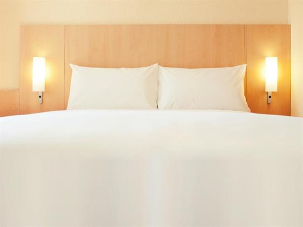 Ibis Leshan City Center