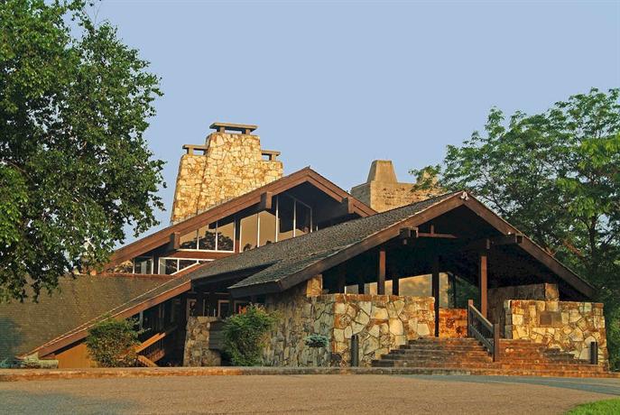 Salt Fork State Park Lodge And Conference Center Cambridge