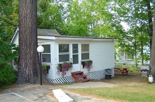 Weirs Beach Motel Cottages Laconia Compare Deals