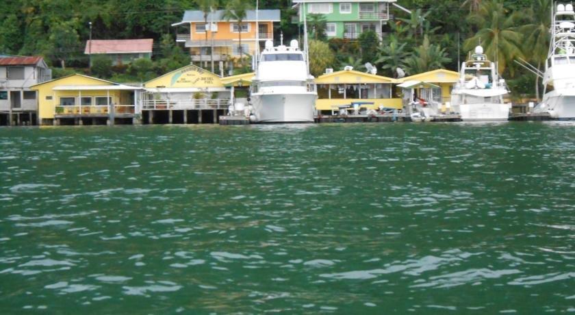 Banana Bay Marina