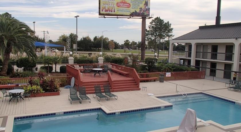 Days Inn By Wyndham Baton Rouge South Compare Deals - 