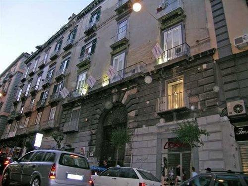 Dei Decumani Bed & Breakfast Naples