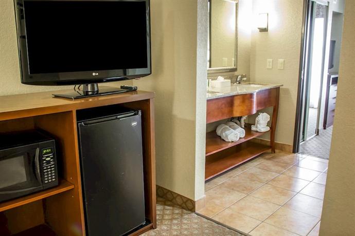 Comfort Suites Sea World Lackland San Antonio Compare Deals