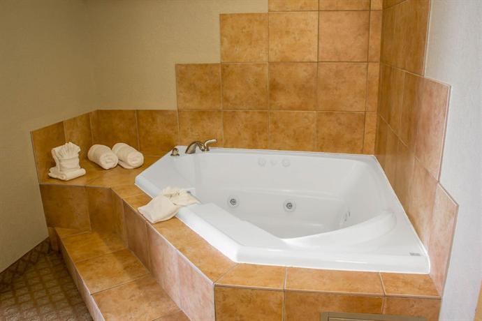 Comfort Suites Sea World Lackland San Antonio Compare Deals