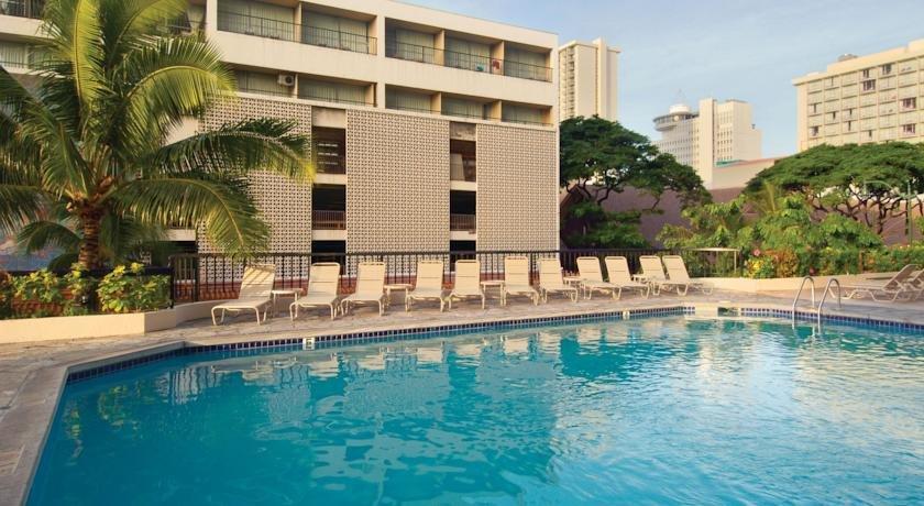 Hilton Garden Inn Waikiki Beach No Resort Fee & Free Wifi, Honolulu ...