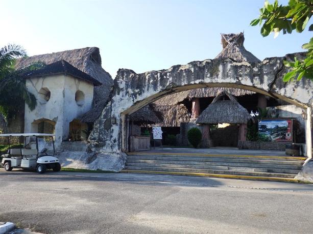Amatique Bay Hotel