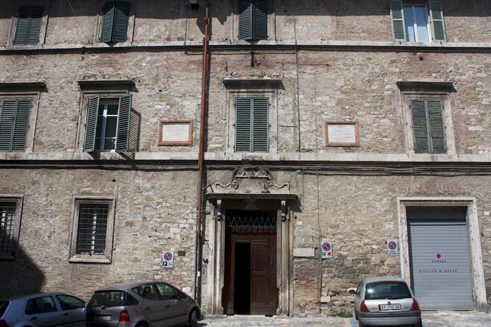 Little Italy Hostel