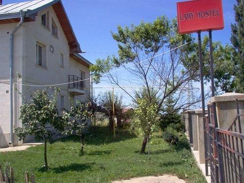Lary Hostel