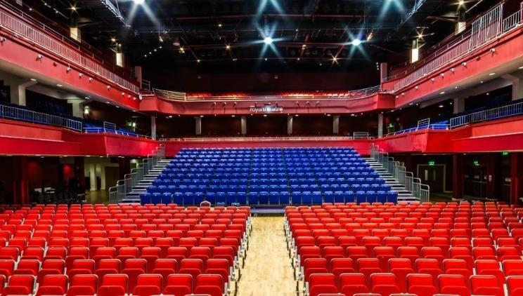 Tf Royal Hotel & Theatre