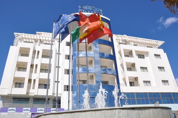 Suites Hotel Omeya