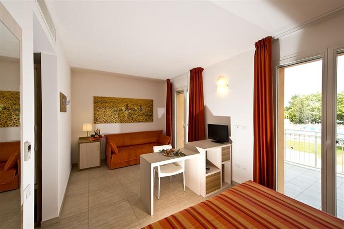 Club Village Hotel Spiaggia Romea Comacchio Compare Deals