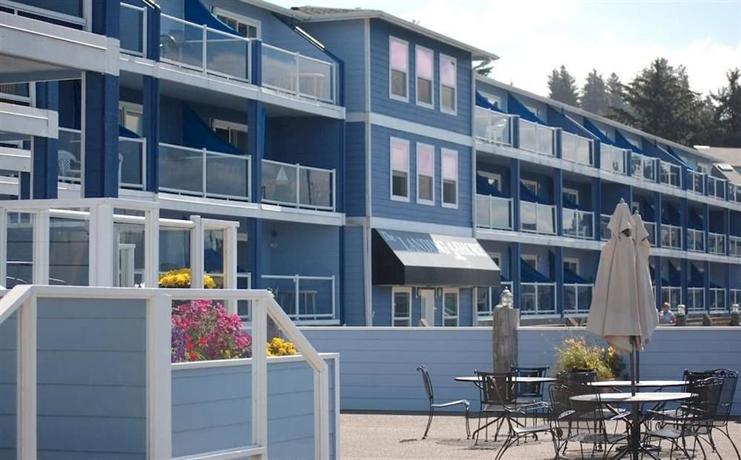 The Landing at Newport Condominium Hotel