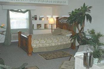 Stratford inn fenton mo