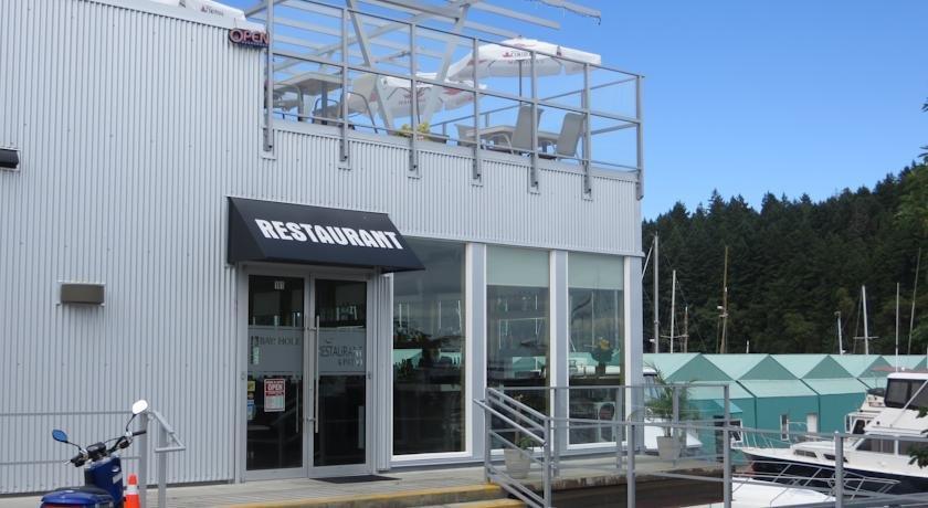 Marinaside Resort